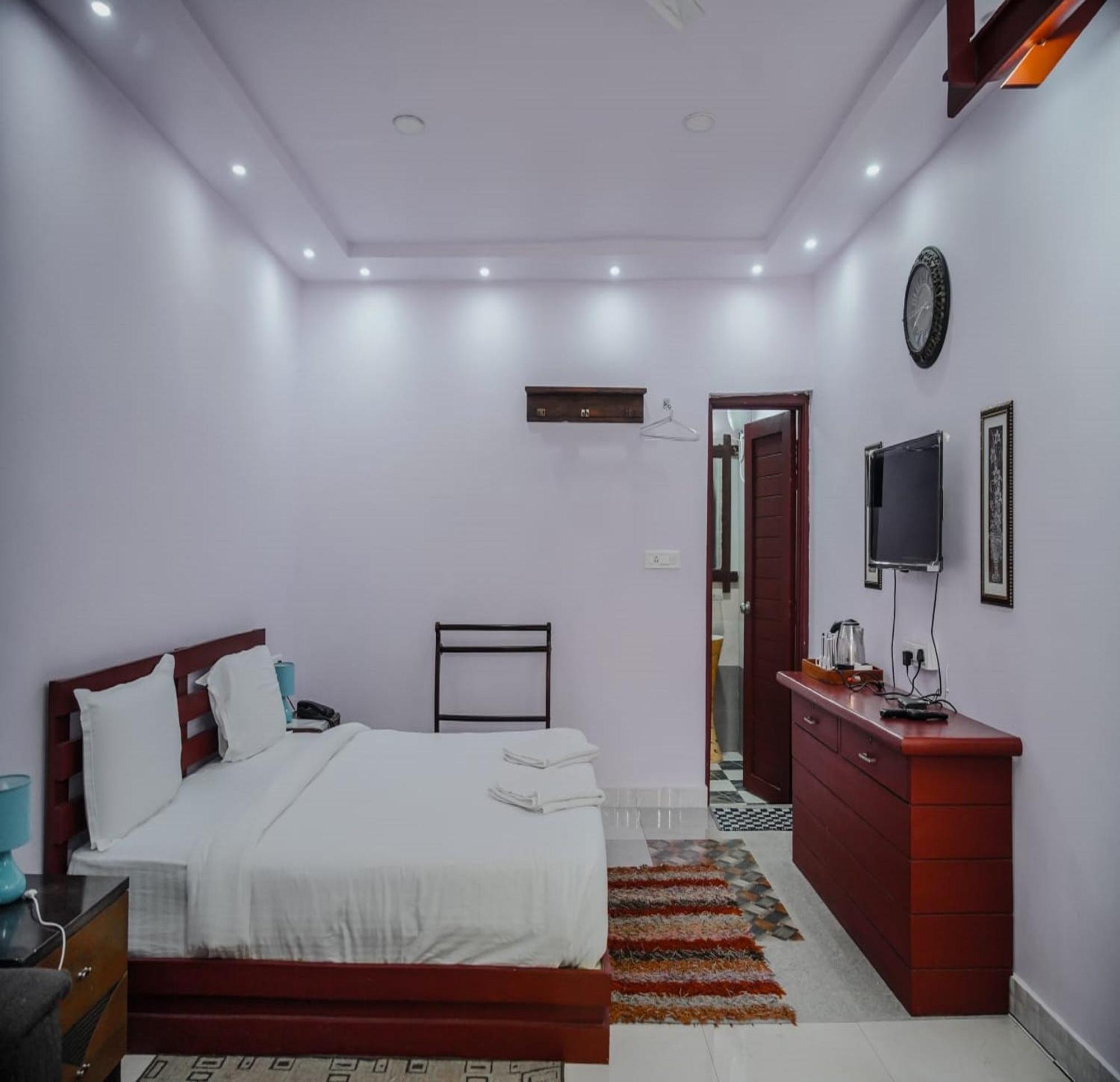 Green Point - Hotels And Resorts In Angul Bagian luar foto