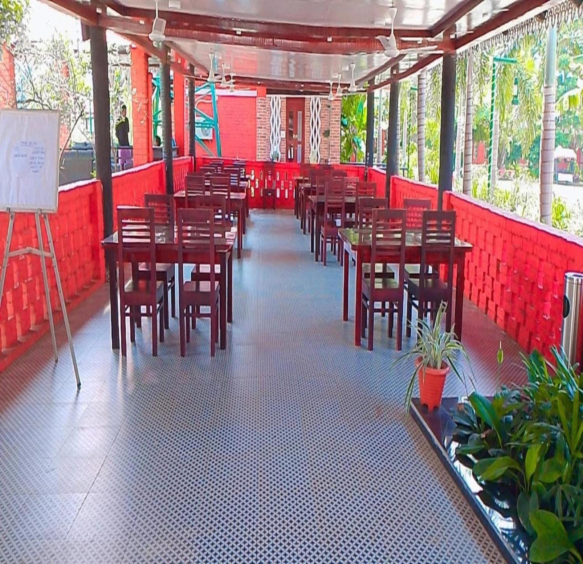 Green Point - Hotels And Resorts In Angul Bagian luar foto