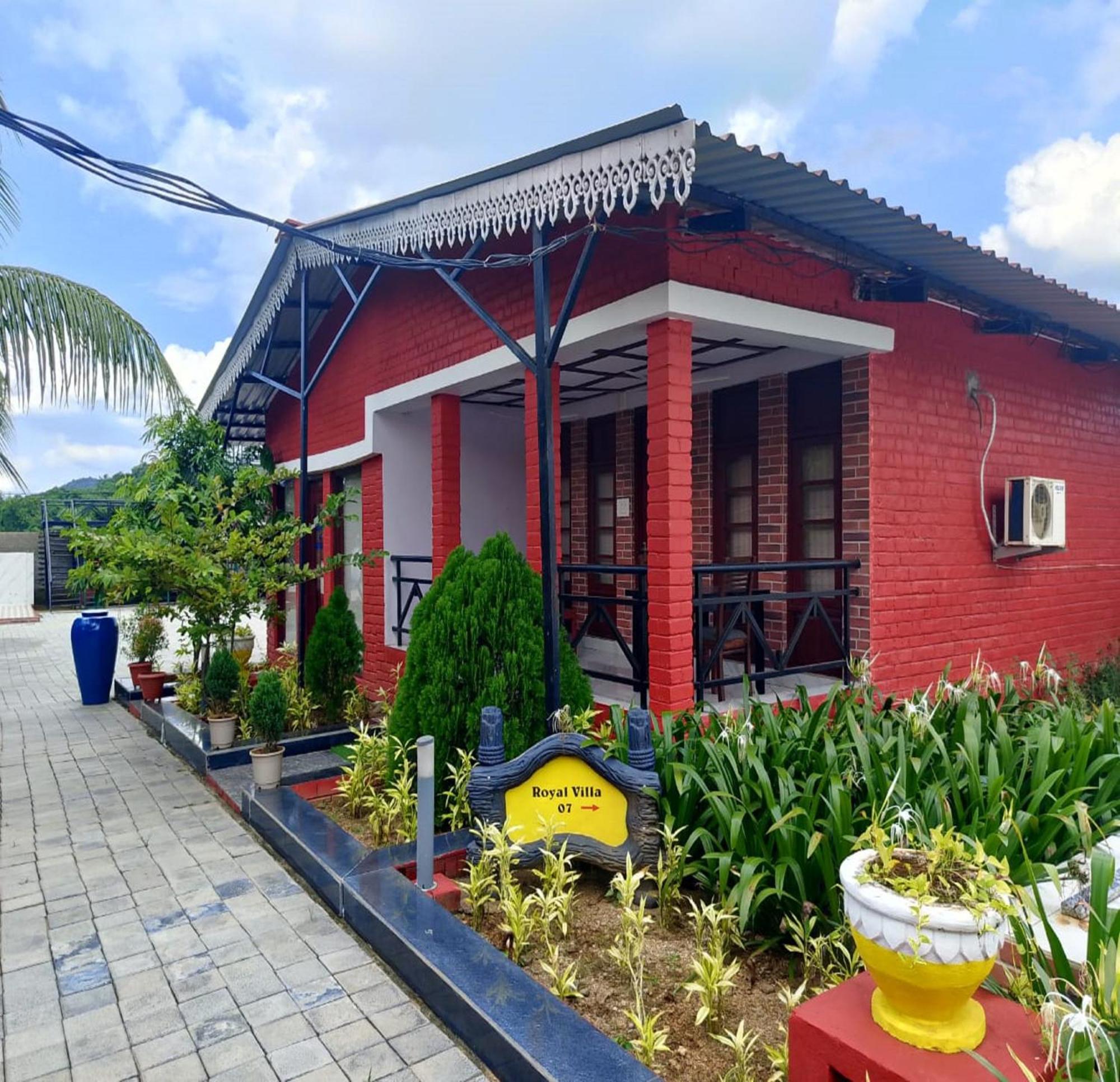 Green Point - Hotels And Resorts In Angul Bagian luar foto