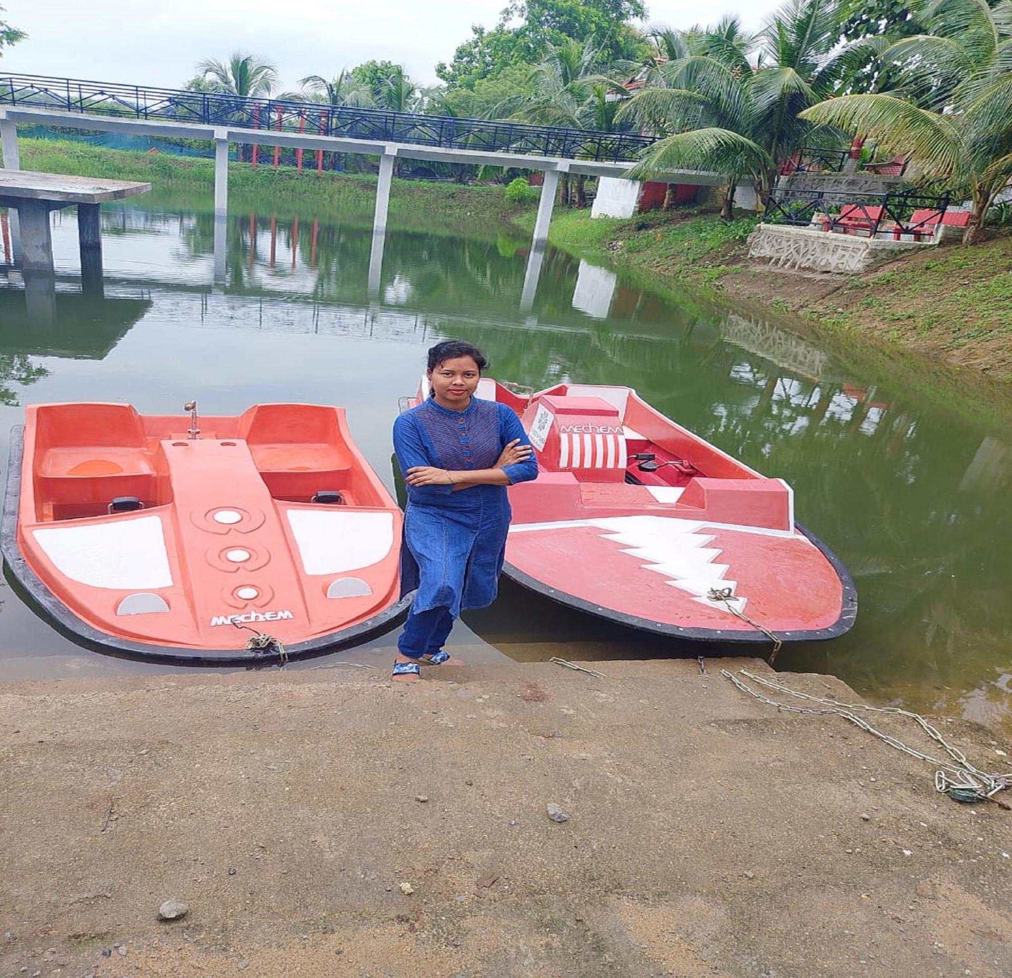 Green Point - Hotels And Resorts In Angul Bagian luar foto