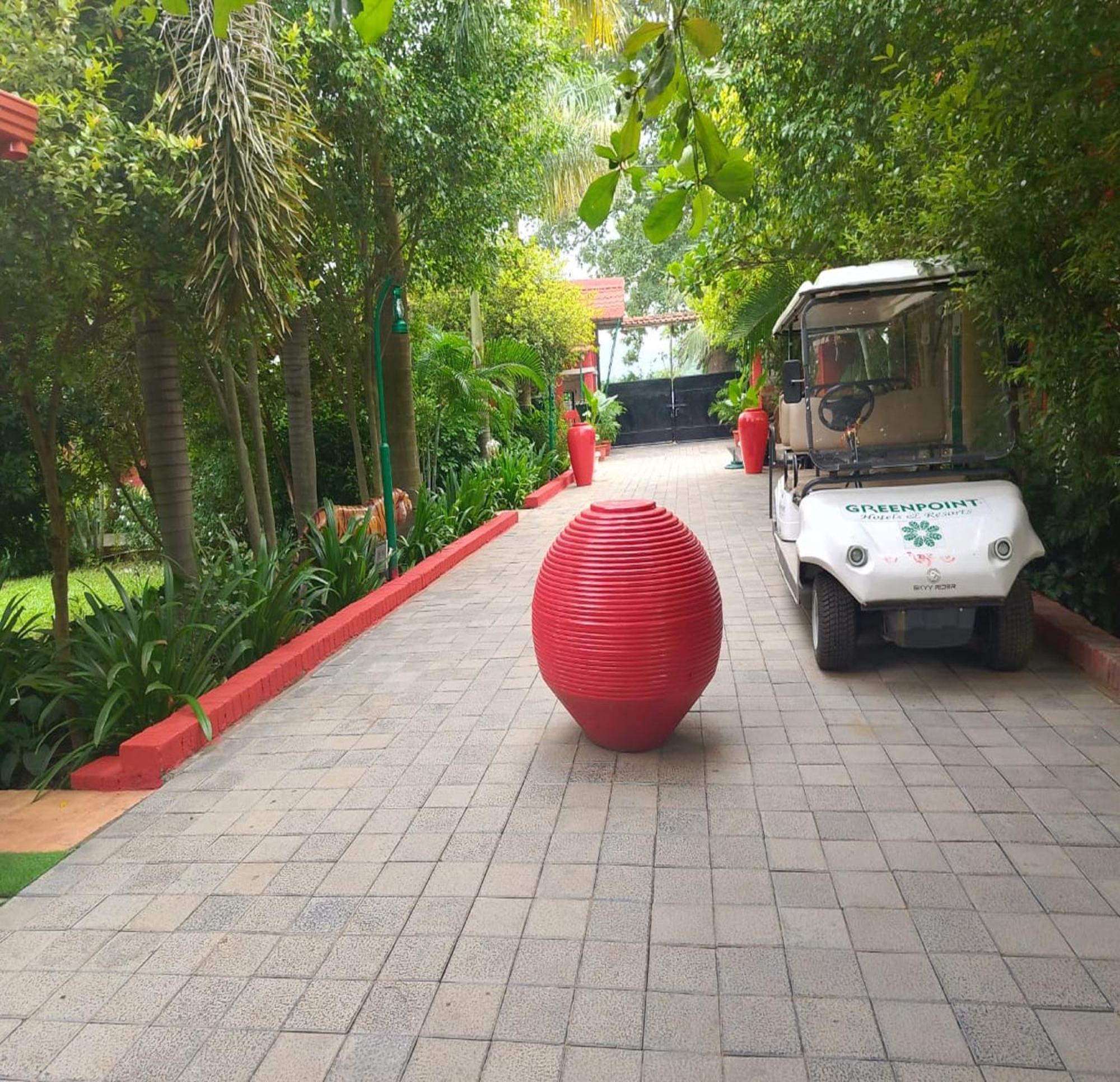 Green Point - Hotels And Resorts In Angul Bagian luar foto