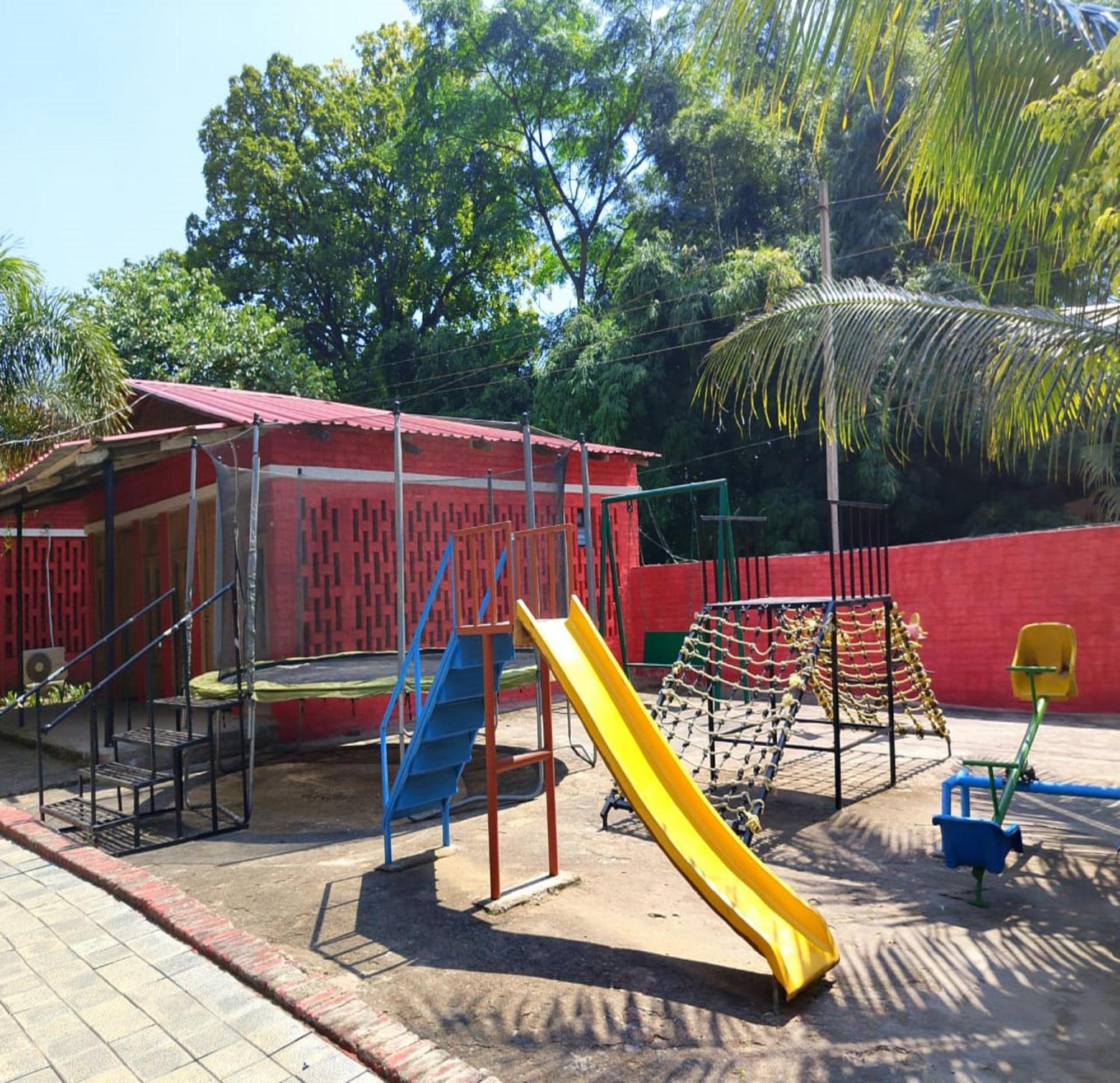 Green Point - Hotels And Resorts In Angul Bagian luar foto